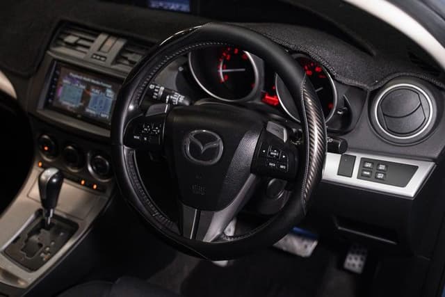 2009 Mazda Axela JDM car for sale — photo 19 of 20