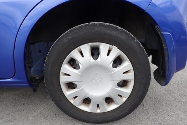 2011 Honda Fit JDM car for sale — photo 10 of 25