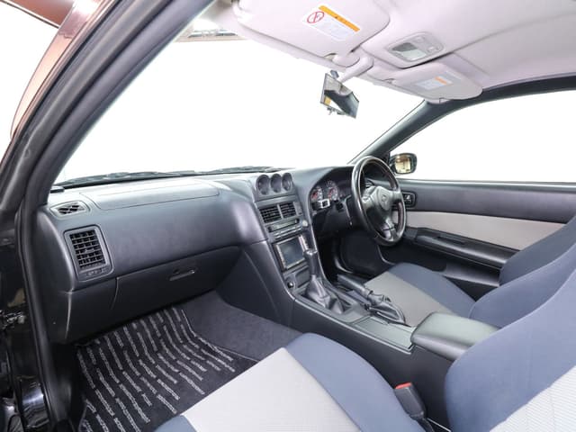 1999 Nissan Skyline JDM car for sale — photo 18 of 25