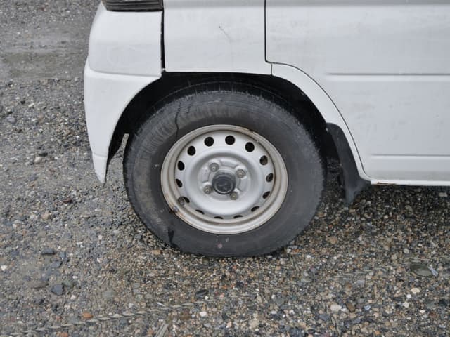 2002 Mitsubishi Minicab JDM car for sale — photo 21 of 25
