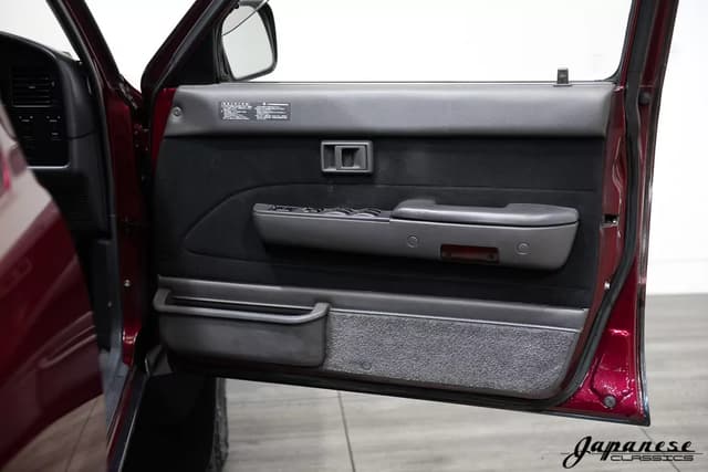 1994 Toyota Hilux Surf JDM car for sale — photo 20 of 25