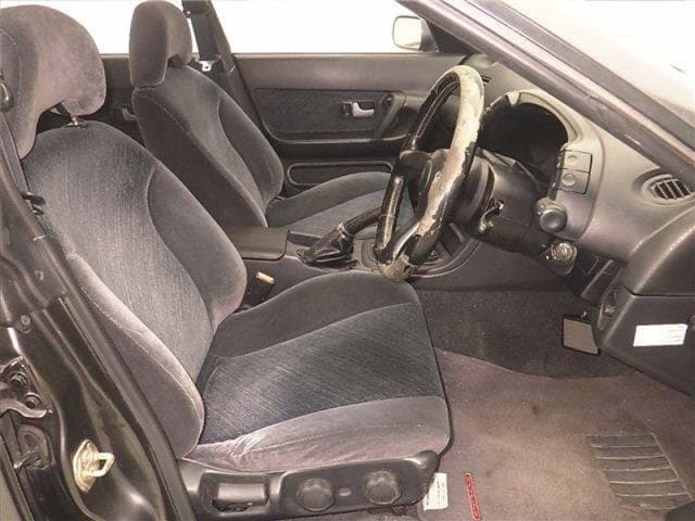 1992 Nissan Skyline JDM car for sale — photo 5 of 5