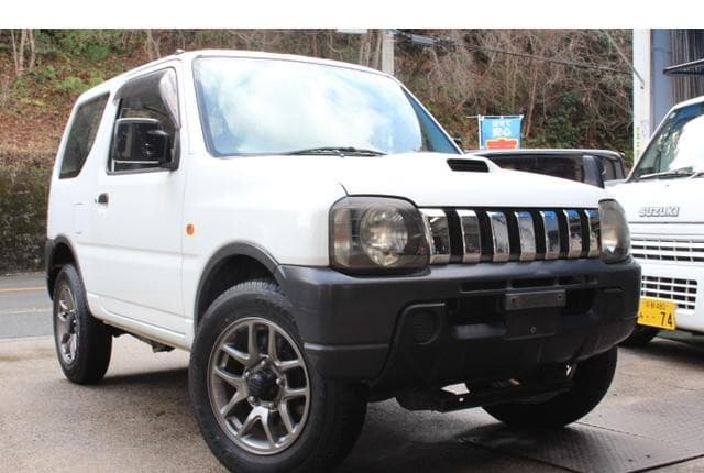 2010 Suzuki Jimny JDM car for sale — photo 2 of 25