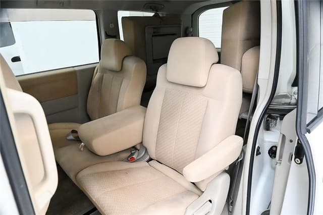 2008 Mitsubishi Delica JDM car for sale — photo 8 of 10