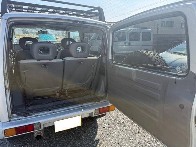 1997 Suzuki Jimny JDM car for sale — photo 18 of 20