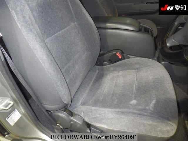 2003 Toyota HiAce JDM car for sale — photo 4 of 8