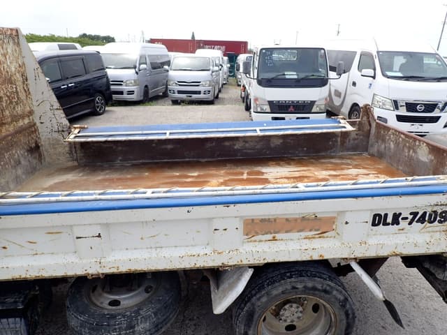 2011 Isuzu Elf JDM car for sale — photo 23 of 25