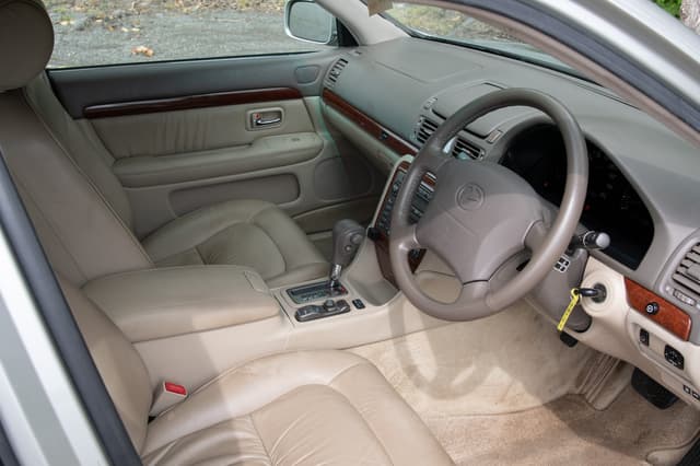 2000 Toyota Progres JDM car for sale — photo 6 of 11