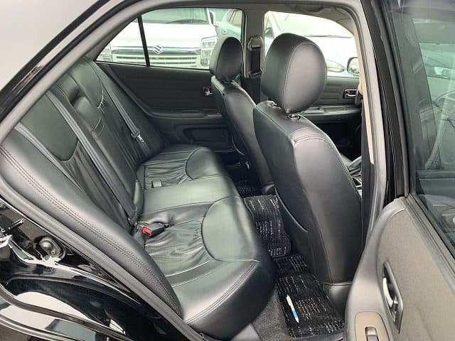 2001 Toyota Altezza JDM car for sale — photo 9 of 10