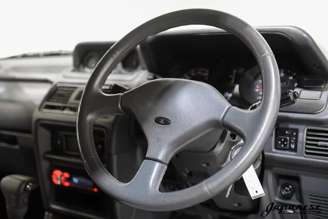 1995 Mitsubishi Pajero JDM car for sale — photo 14 of 25