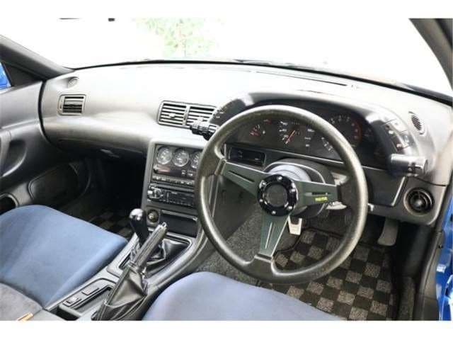 1989 Nissan Skyline JDM car for sale — photo 19 of 25