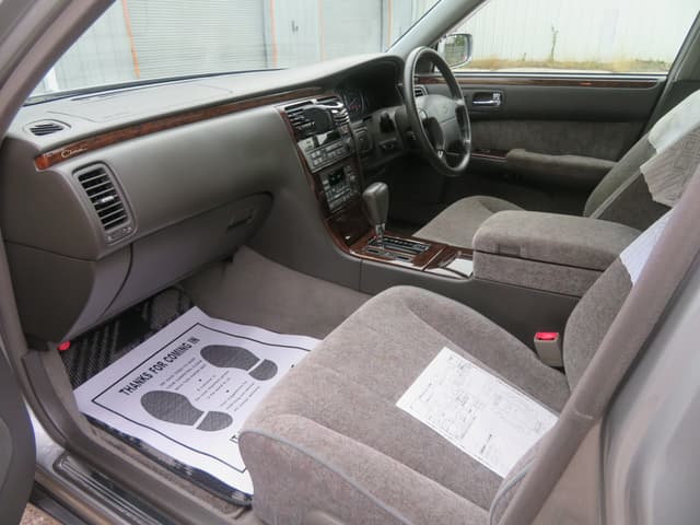1995 Nissan Cima JDM car for sale — photo 16 of 18