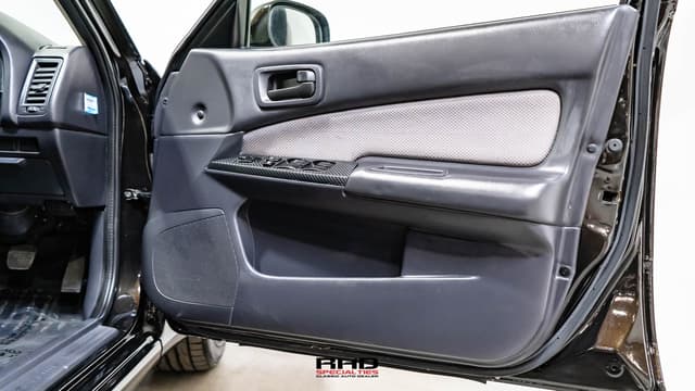 1999 Nissan Skyline JDM car for sale — photo 11 of 25