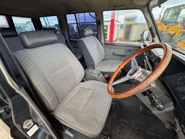 1992 Toyota Land Cruiser JDM car for sale — photo 10 of 25