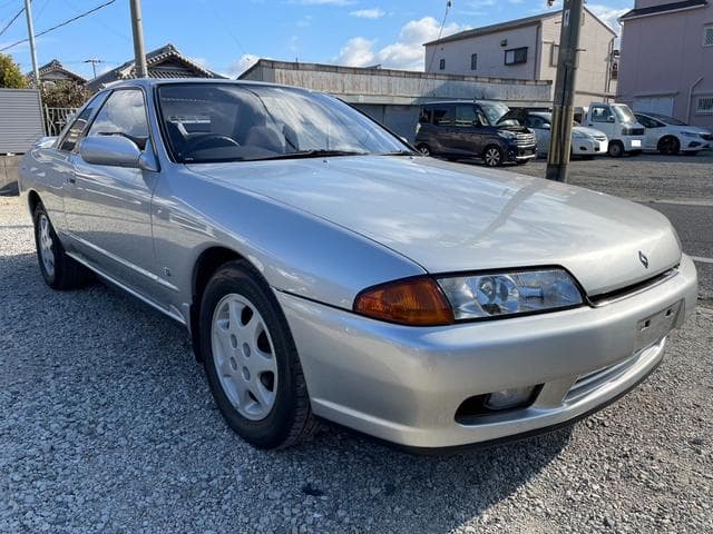 1993 Nissan Skyline JDM car for sale — photo 4 of 4