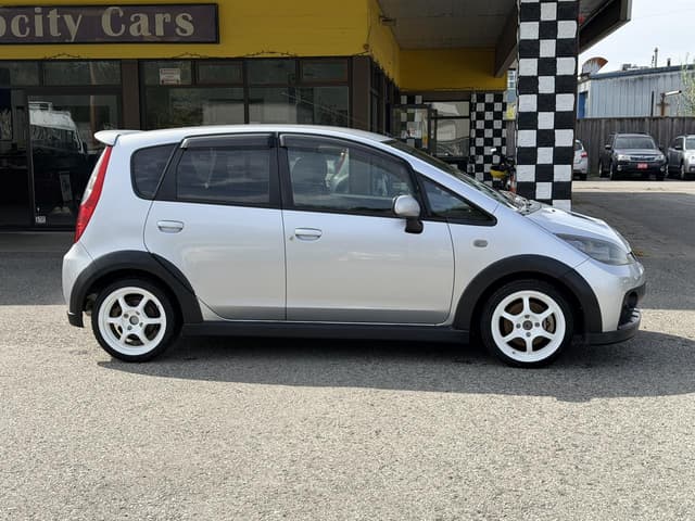2006 Mitsubishi Colt JDM car for sale — photo 8 of 20