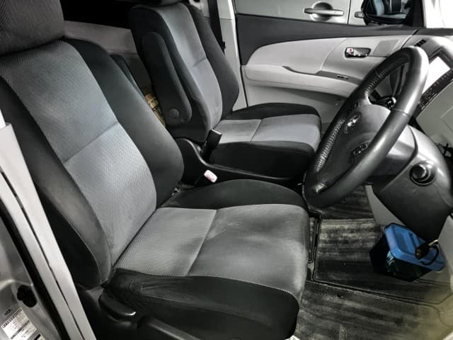 2007 Toyota Estima JDM car for sale — photo 9 of 20