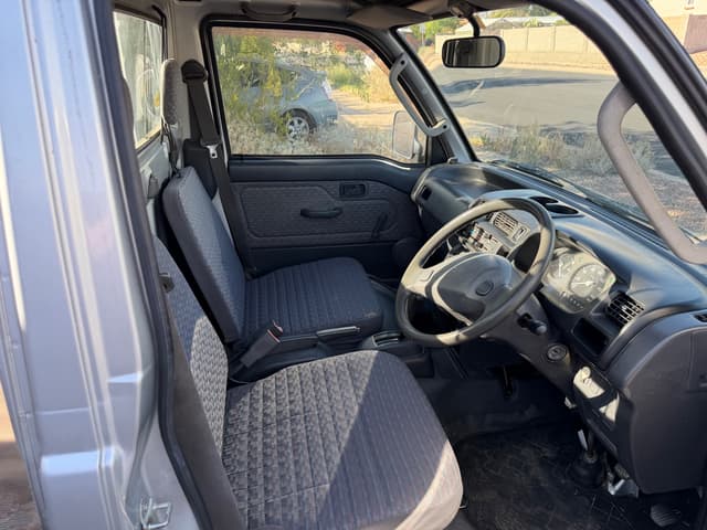 1999 Daihatsu Hijet JDM car for sale — photo 9 of 10