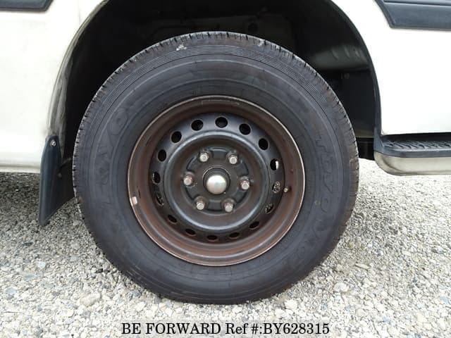 2003 Toyota HiAce JDM car for sale — photo 12 of 25