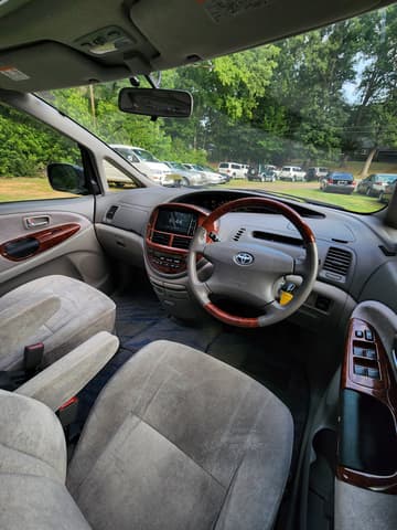 2001 Toyota Estima JDM car for sale — photo 20 of 25