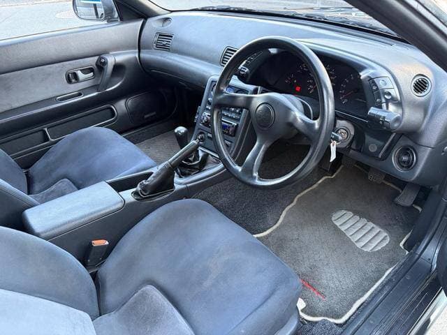 1989 Nissan Skyline JDM car for sale — photo 10 of 19