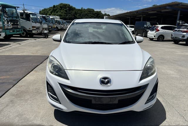 2011 Mazda Axela JDM car for sale — photo 8 of 25