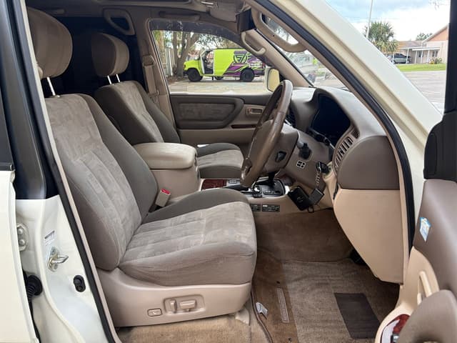 2000 Toyota Land Cruiser JDM car for sale — photo 12 of 23