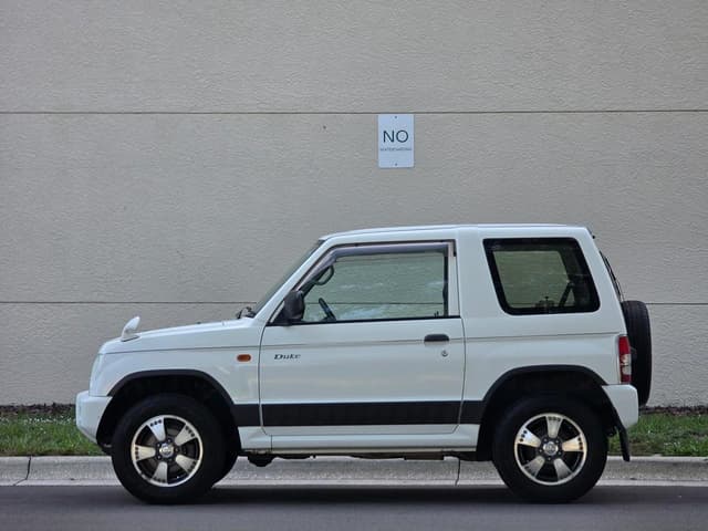 1998 Mitsubishi Pajero Mini JDM car for sale — photo 11 of 25