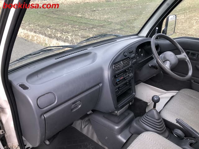 1996 Daihatsu Hijet JDM car for sale — photo 9 of 22