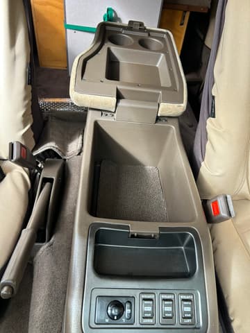 1994 Nissan Caravan JDM car for sale — photo 24 of 25