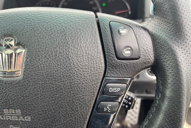 2005 Toyota Crown JDM car for sale — photo 15 of 25