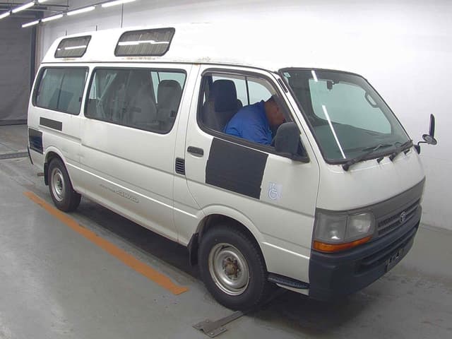 2002 Toyota HiAce JDM car for sale — photo 5 of 5