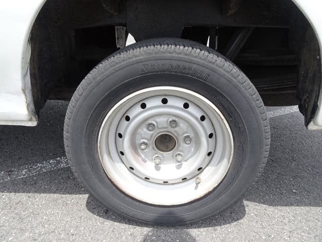 2002 Toyota HiAce JDM car for sale — photo 10 of 10