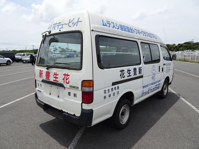 2002 Toyota HiAce JDM car for sale — photo 5 of 10