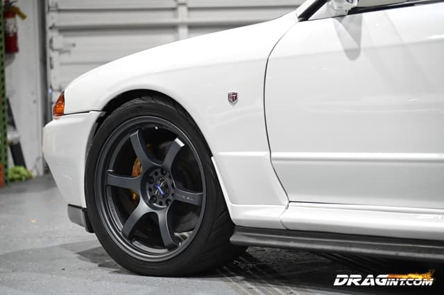 Nissan Skyline JDM car for sale — photo 20 of 25
