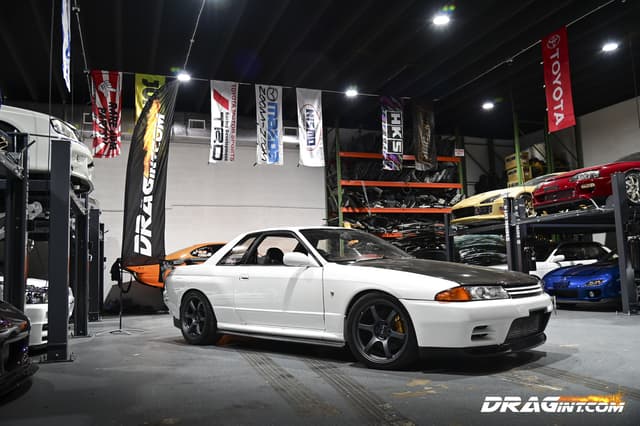 Nissan Skyline JDM car for sale — photo 21 of 25