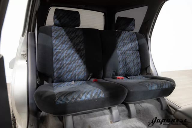 1998 Toyota Hilux Surf JDM car for sale — photo 16 of 25