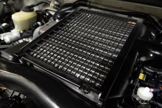 1998 Toyota Hilux Surf JDM car for sale — photo 24 of 25