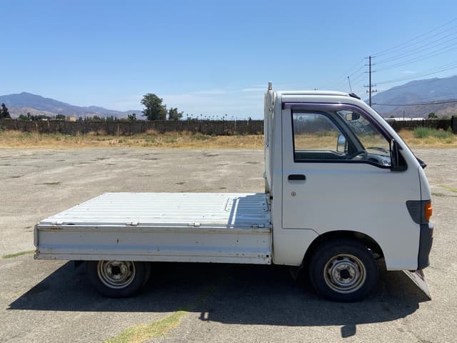 1994 Daihatsu Hijet JDM car for sale — photo 16 of 25