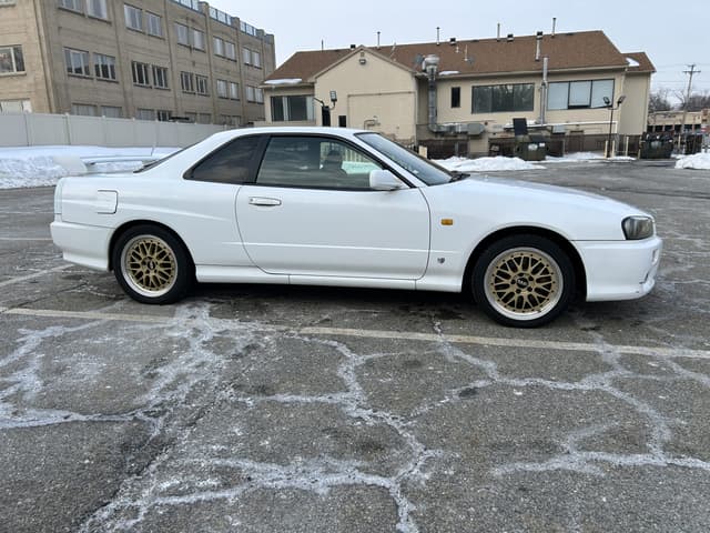1998 Nissan Skyline JDM car for sale — photo 3 of 25