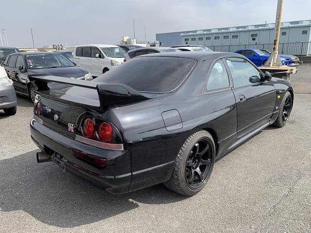 1996 Nissan Skyline JDM car for sale — photo 3 of 12