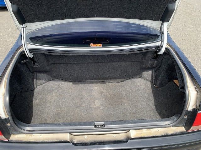 1999 Toyota Crown JDM car for sale — photo 11 of 11