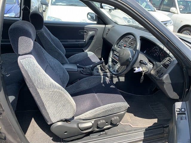 1994 Nissan Skyline JDM car for sale — photo 6 of 12