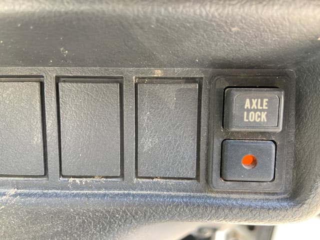 1996 Suzuki Carry JDM car for sale — photo 19 of 25