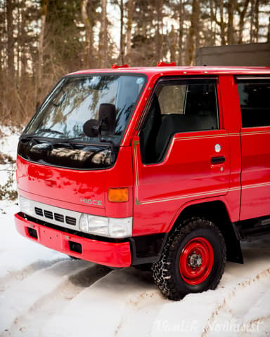 1996 Toyota HiAce JDM car for sale — photo 10 of 25