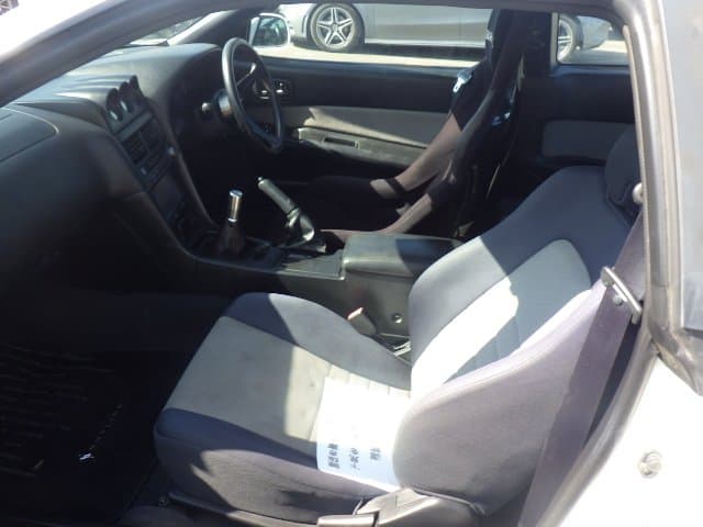1998 Nissan Skyline JDM car for sale — photo 7 of 10
