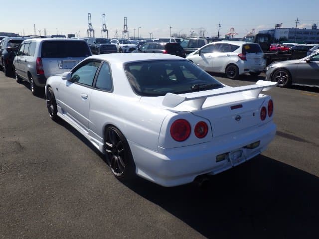 1998 Nissan Skyline JDM car for sale — photo 3 of 10