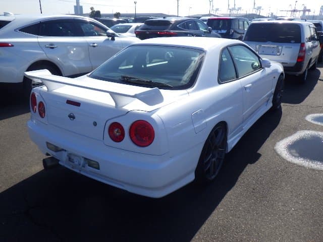 1998 Nissan Skyline JDM car for sale — photo 2 of 10