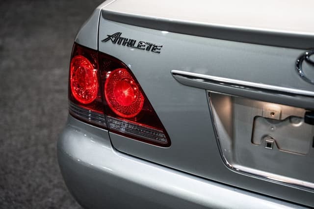 2004 Toyota Crown JDM car for sale — photo 10 of 18