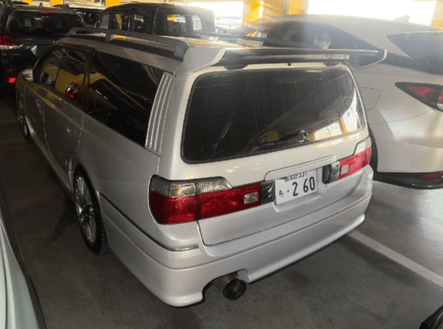 1998 Nissan Stagea JDM car for sale — photo 4 of 8